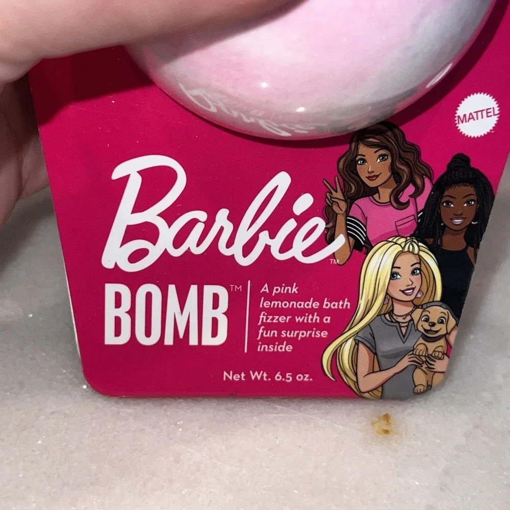 Da Bomb Barbie Bath Bomb 3 Pack Pink Lemonade Bath Fizzer w/ Surprise Inside